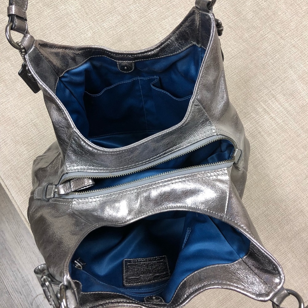 Authentic Coach Handbag - Picture 6 of 8